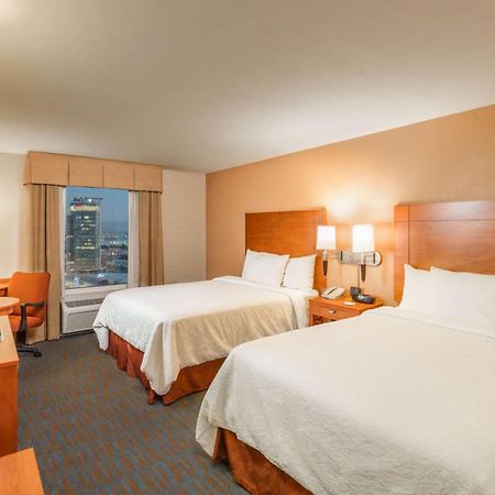 Hampton By Hilton Queretaro Tecnologico Hotell Exteriör bild