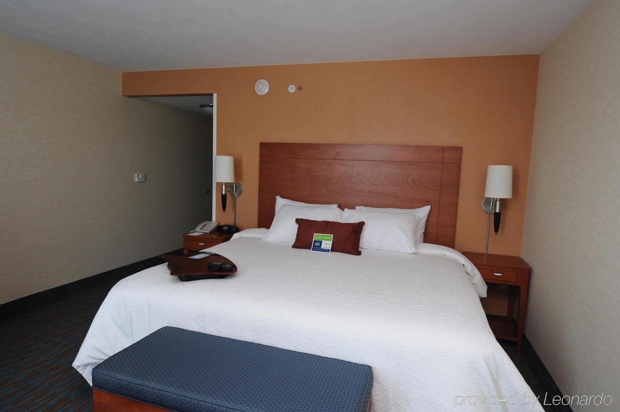 Hampton By Hilton Queretaro Tecnologico Hotell Rum bild